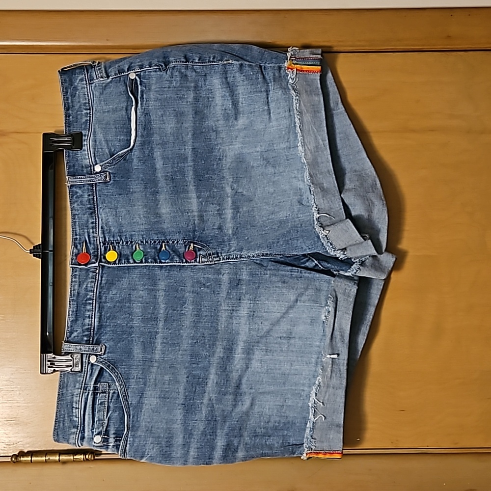 Torrid Jean Shorts 24 (Pride) - Picture 2 of 7